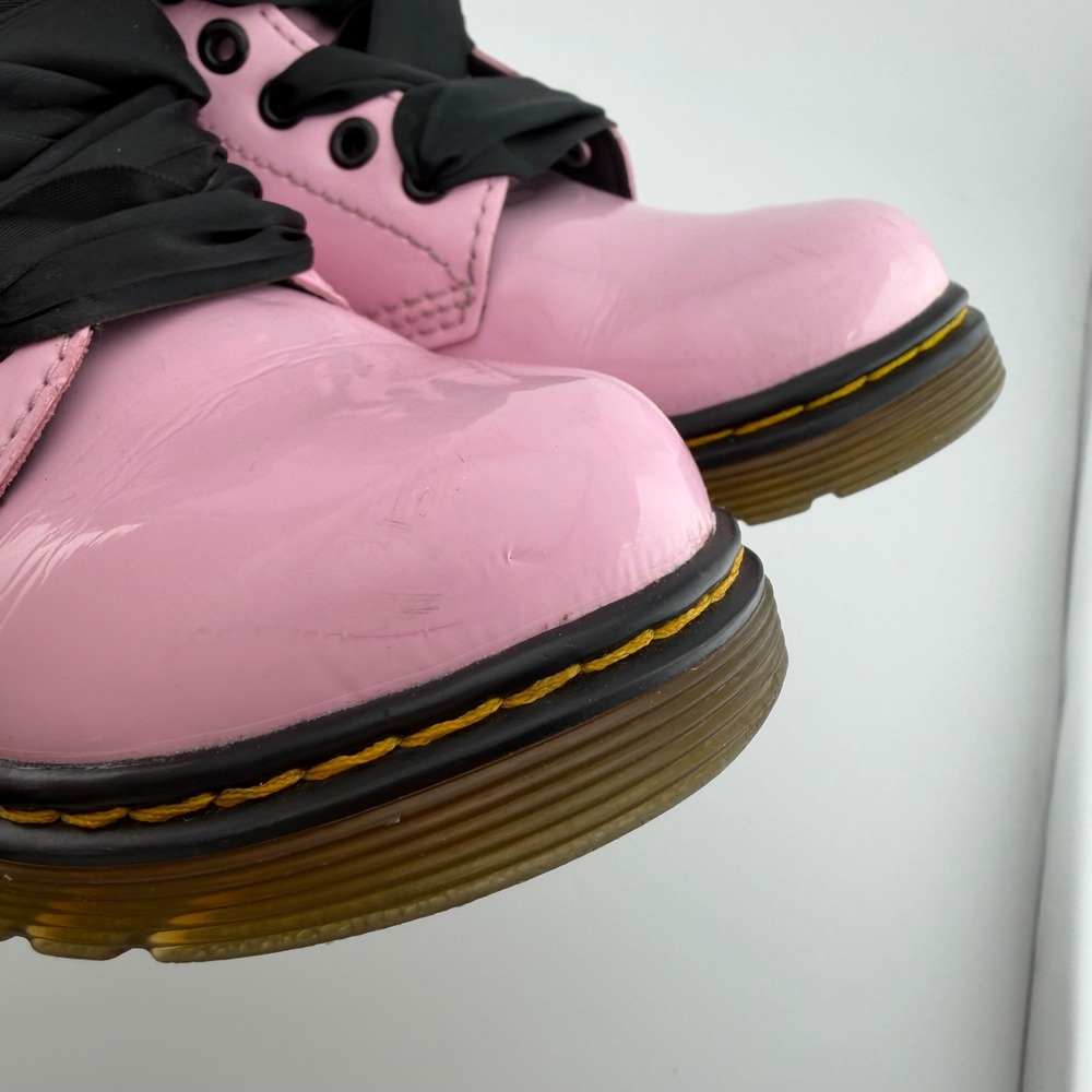 Dr. Martens Delaney Boots Kids Size 11 UK 10 US Pink Patent Ribbon Lace Zip - Picture 9 of 11
